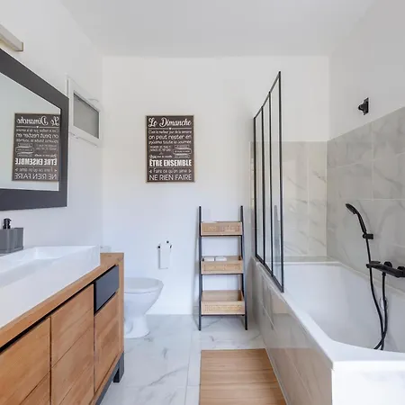 Chez Sylvie - Etonnante Maison Climatisee Dans Les Remparts *