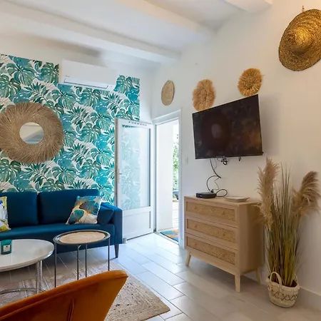 Chez Sylvie - Etonnante Maison Climatisee Dans Les Remparts Casa de Férias *