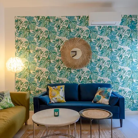 Casa de Férias Chez Sylvie - Etonnante Maison Climatisee Dans Les Remparts